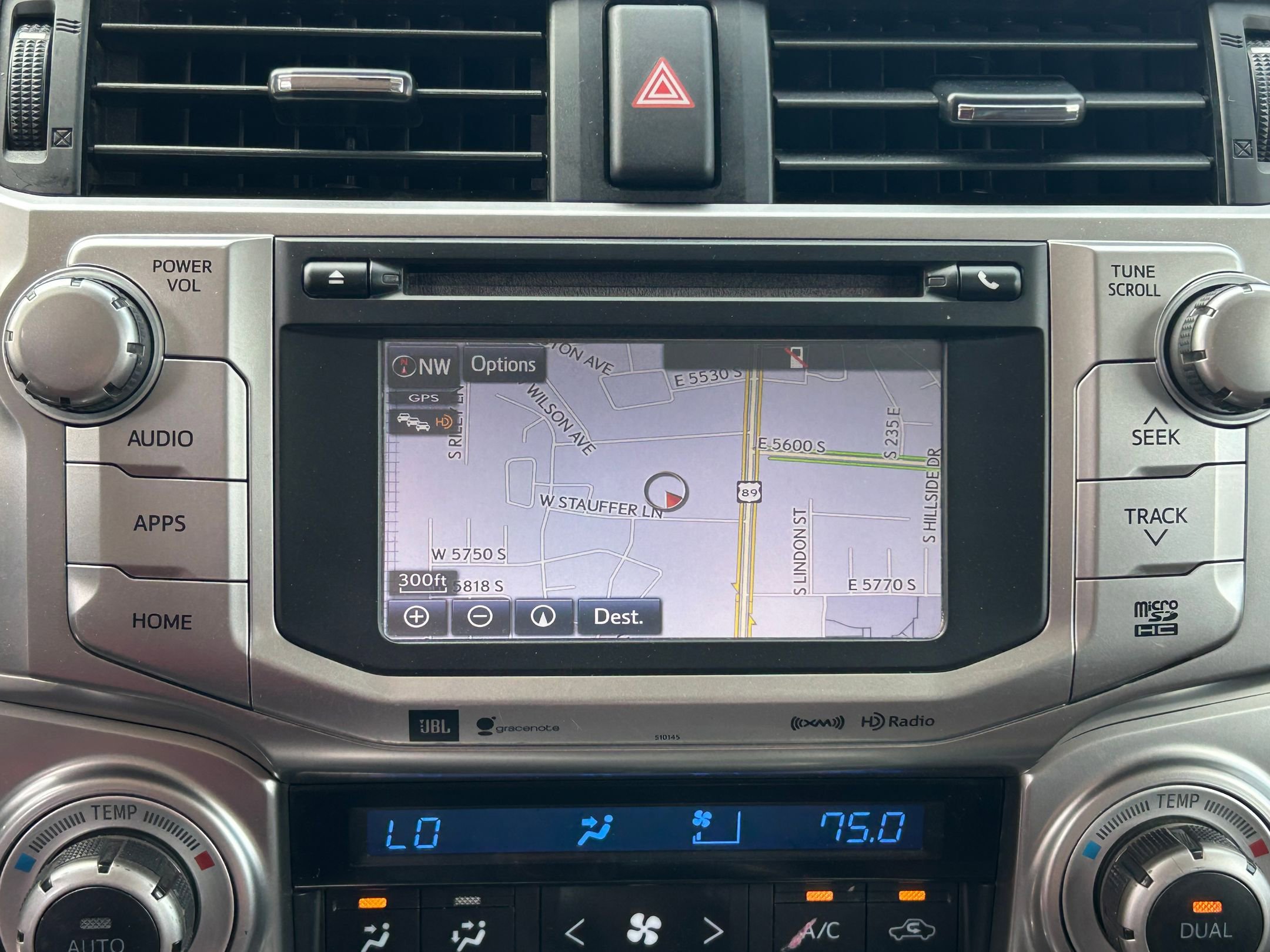 Used 2017 Toyota 4Runner Limited AWD/4WD image 21