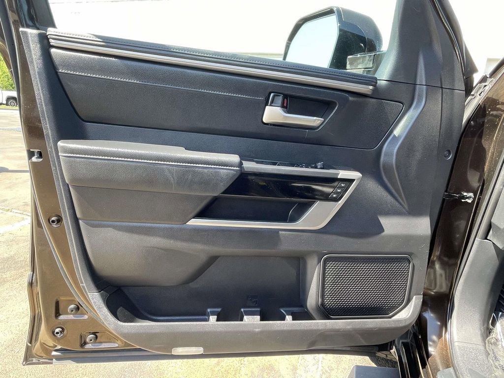 Used 2023 Toyota Tundra Limited image 27