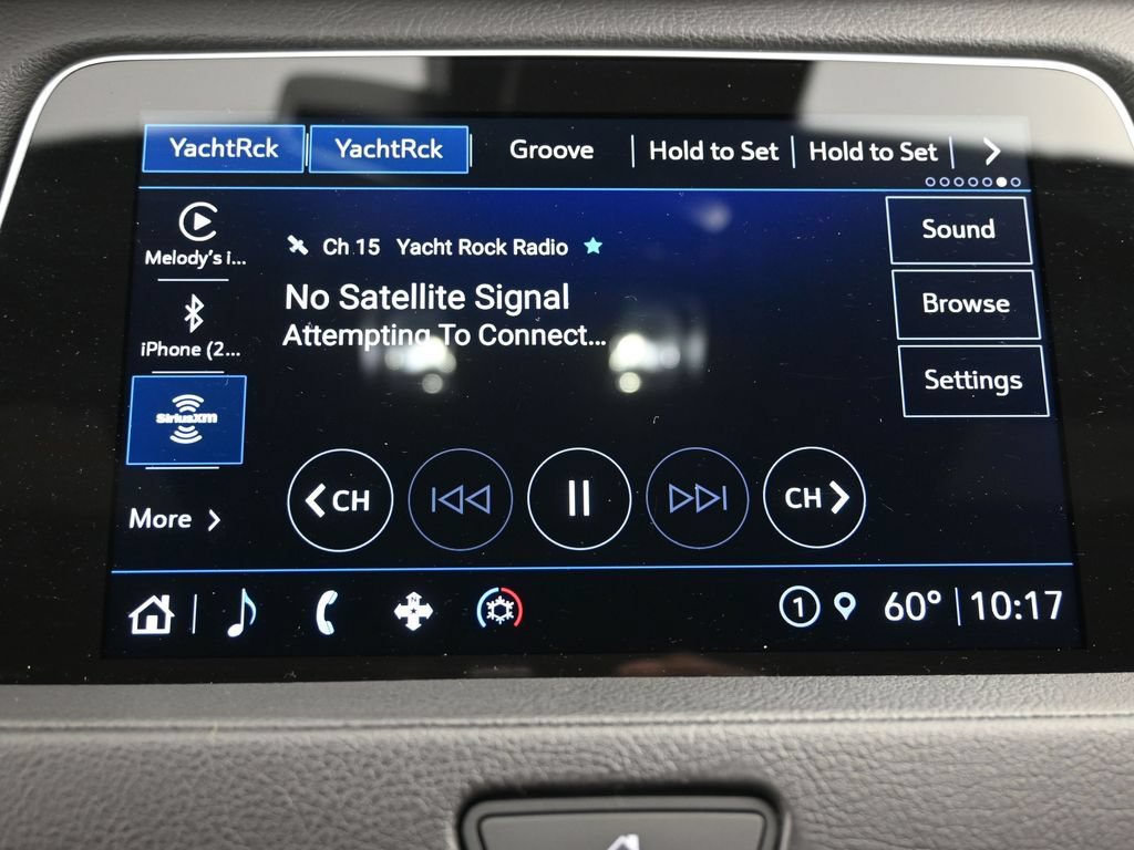 Used 2022 Cadillac XT4 Premium Luxury w/ Safety Alert Package AWD/4WD image 22