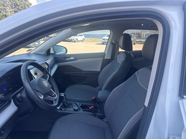 Certified 2023 Volkswagen Taos SE w/ Panoramic Sunroof Package AWD/4WD image 18