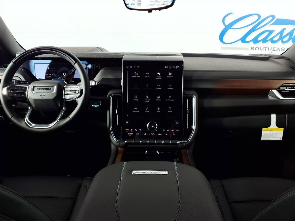 New 2026 GMC Yukon Denali image 3