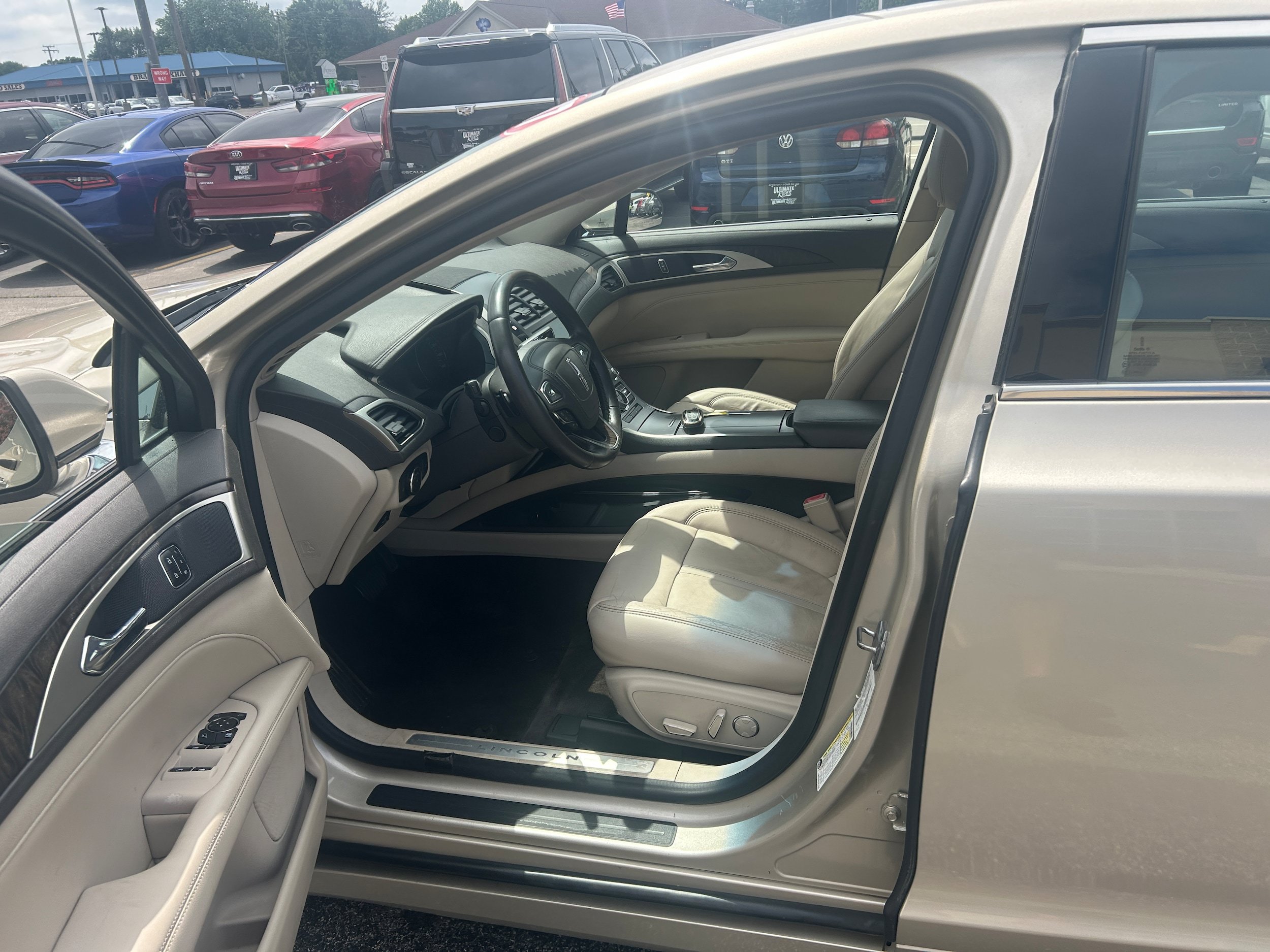 Used 2017 Lincoln MKZ Select w/ Technology Package FWD image 6