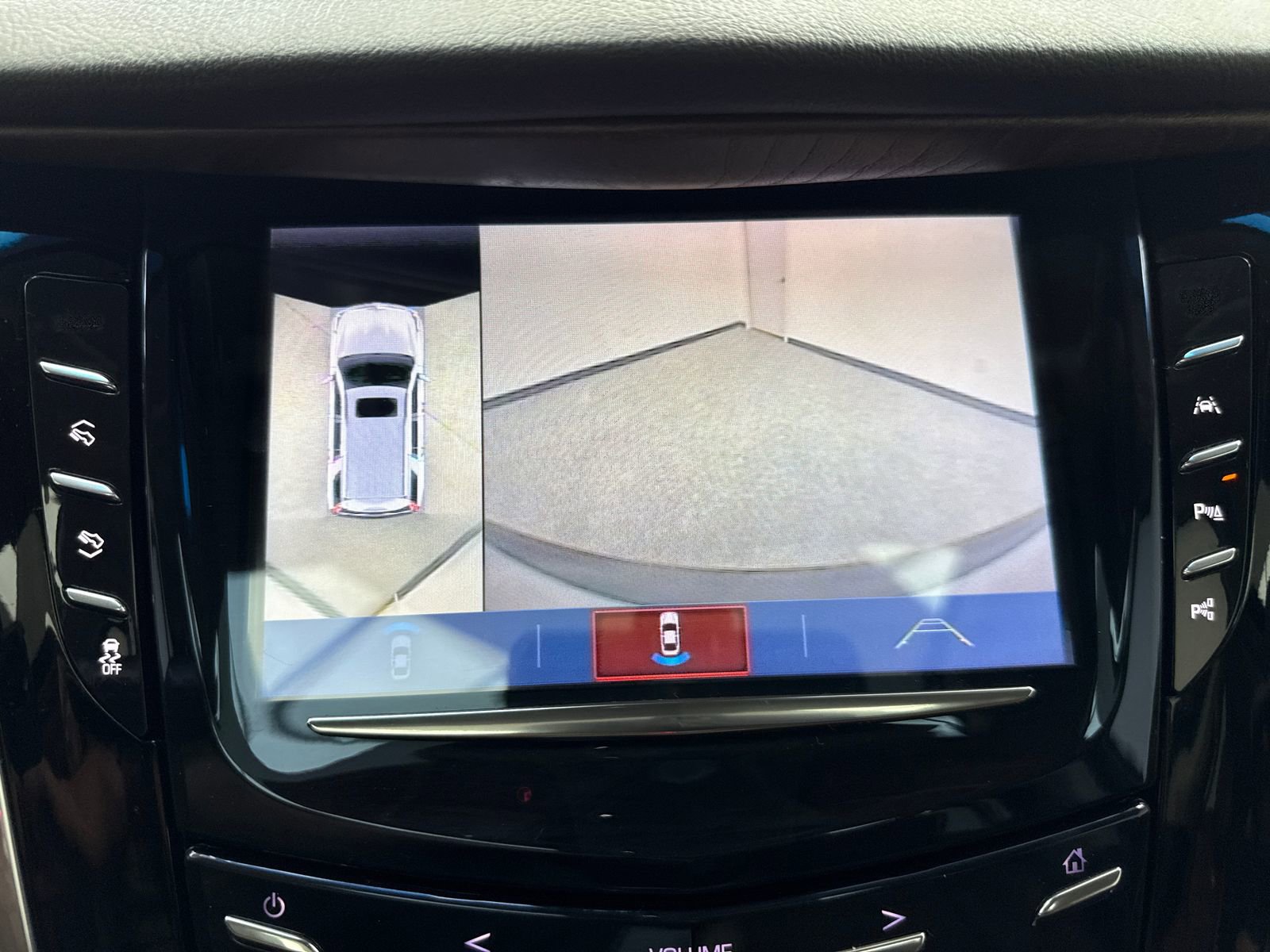 Used 2018 Cadillac Escalade Premium Luxury AWD/4WD image 29
