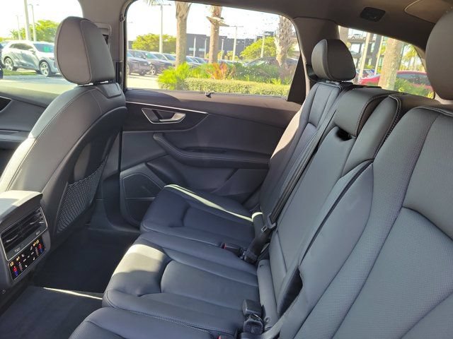 Certified 2026 Audi Q7 2.0T Premium Plus w/ Premium Plus Package AWD/4WD image 11