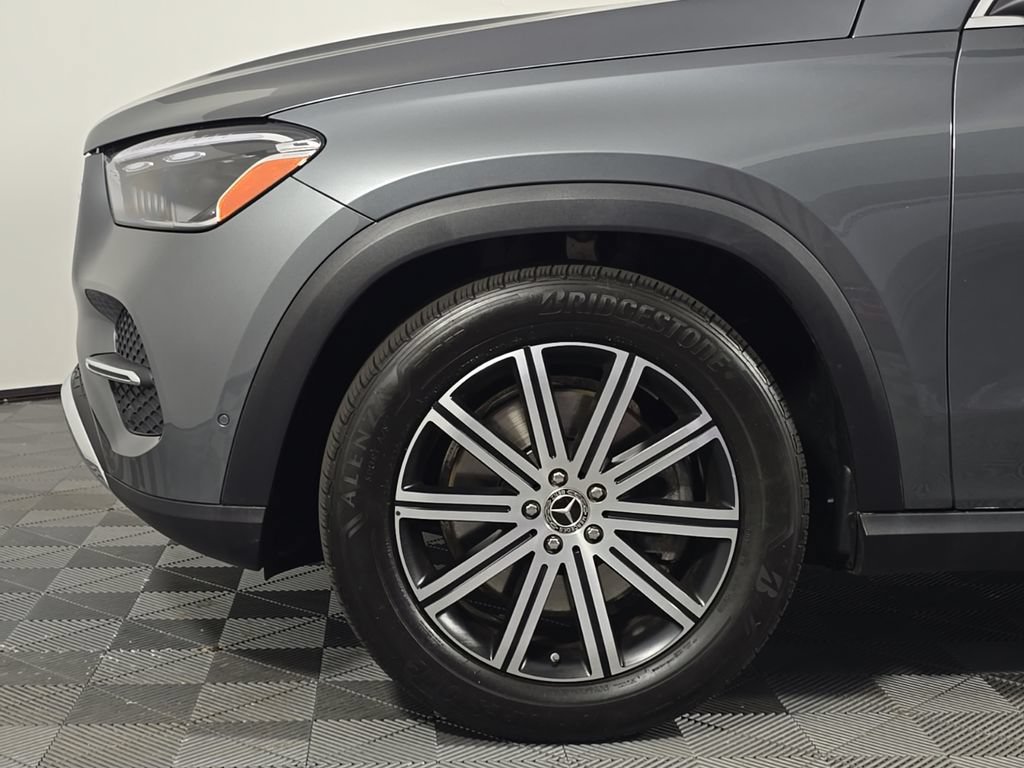 Certified 2025 Mercedes-Benz GLE 450e 4MATIC w/ Driver Assistance Package image 11