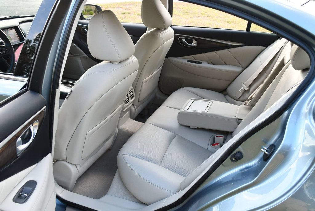 Used 2018 INFINITI Q50 Luxe w/ Sensory Package (Luxe) RWD image 15