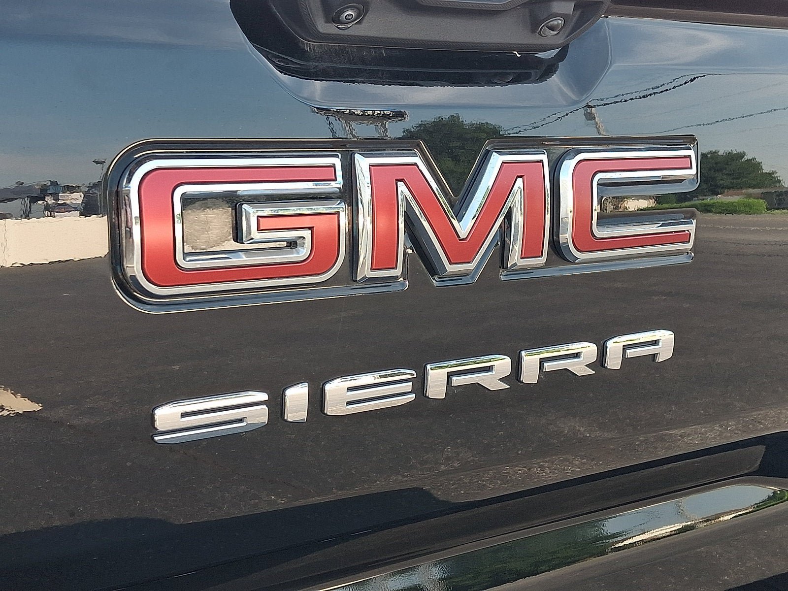 Used 2024 GMC Sierra 1500 Pro w/ Graphite Edition AWD/4WD image 29