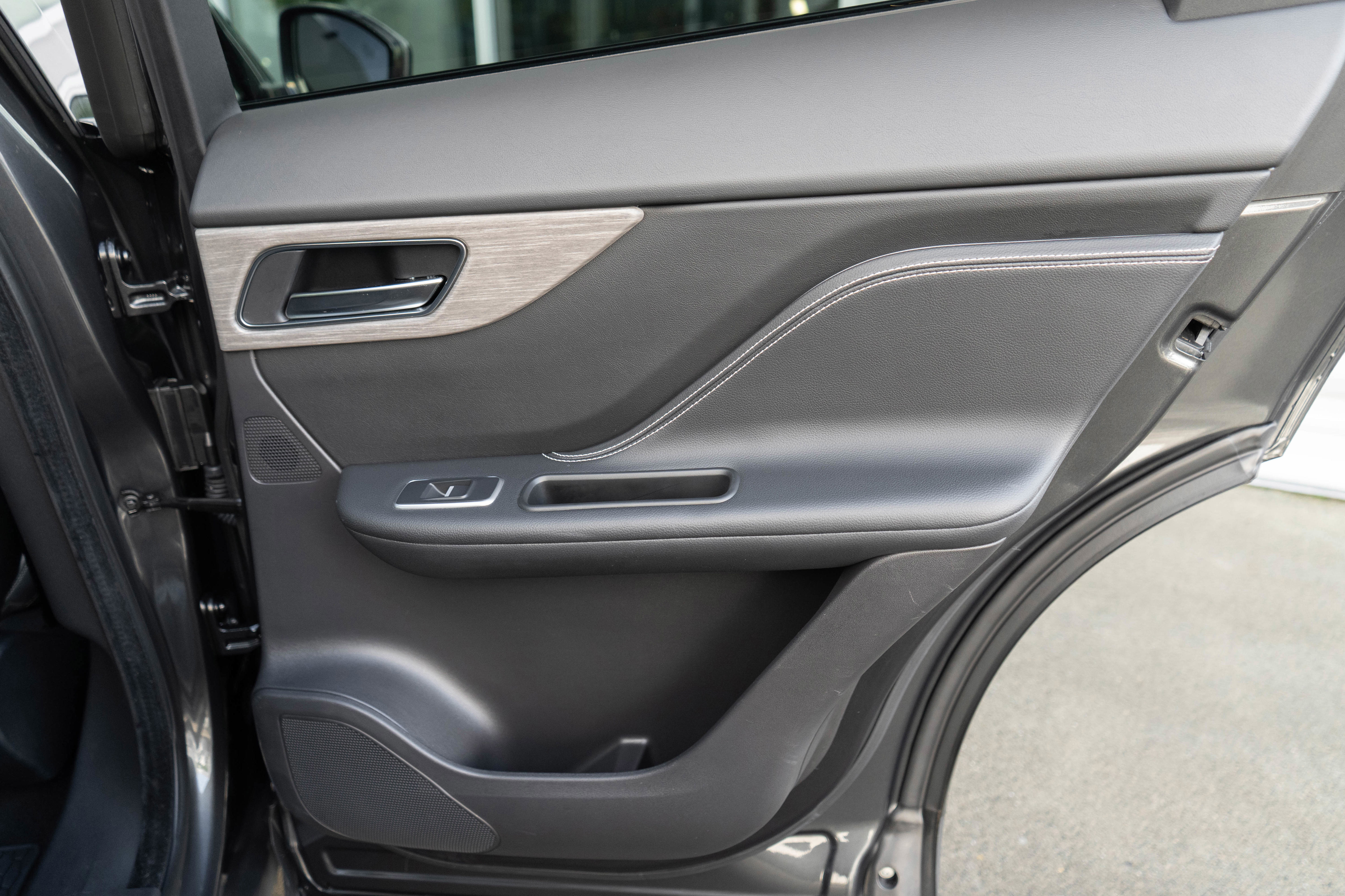 Used 2017 Jaguar F-PACE S image 34