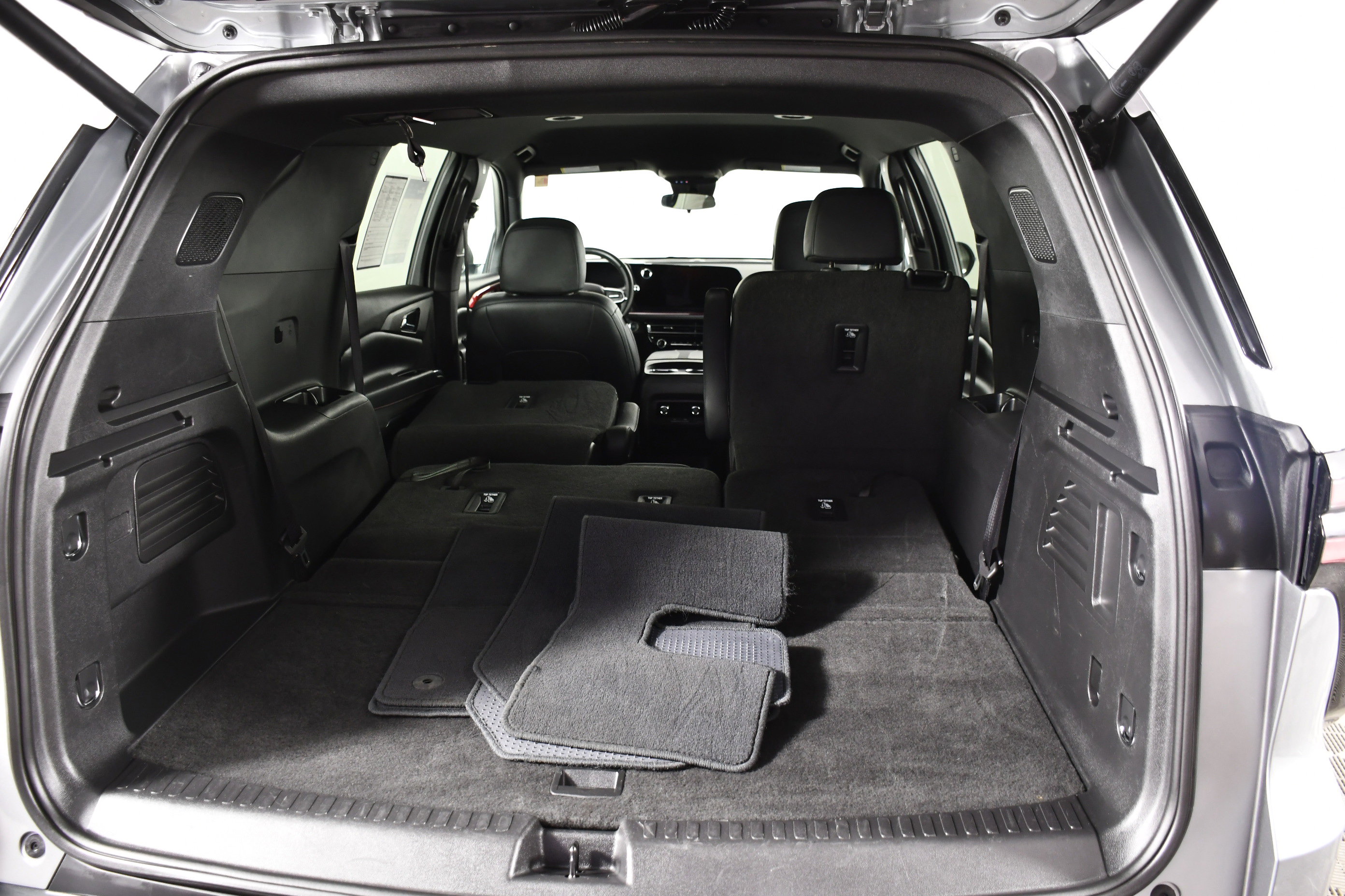 Used 2025 Chevrolet Traverse Z71 image 48