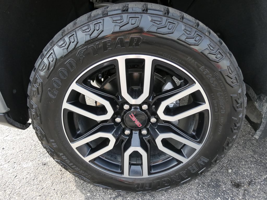 Certified 2026 GMC Sierra 1500 AT4 w/ AT4 Premium Package AWD/4WD image 11