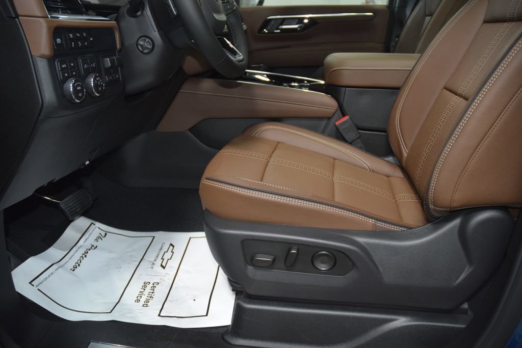 New 2026 Chevrolet Suburban High Country AWD/4WD image 40