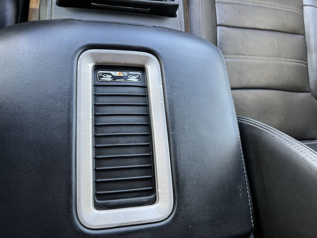 Used 2018 GMC Yukon XL Denali w/ Open Road Package image 25