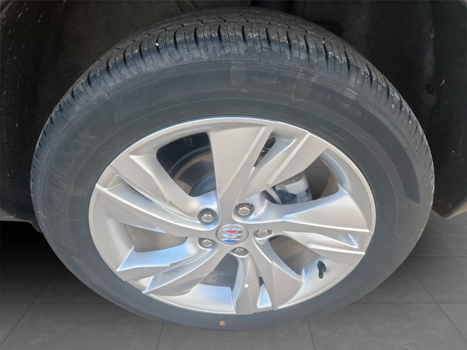 Used 2025 Buick Encore GX Preferred image 32