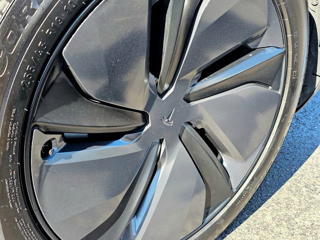 Used 2026 Tesla Model Y Long Range AWD/4WD image 7