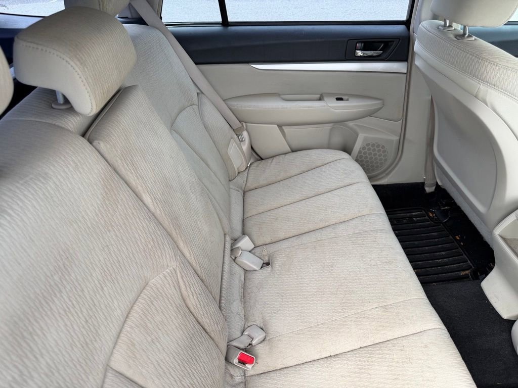 Used 2011 Subaru Outback 2.5i AWD/4WD image 17