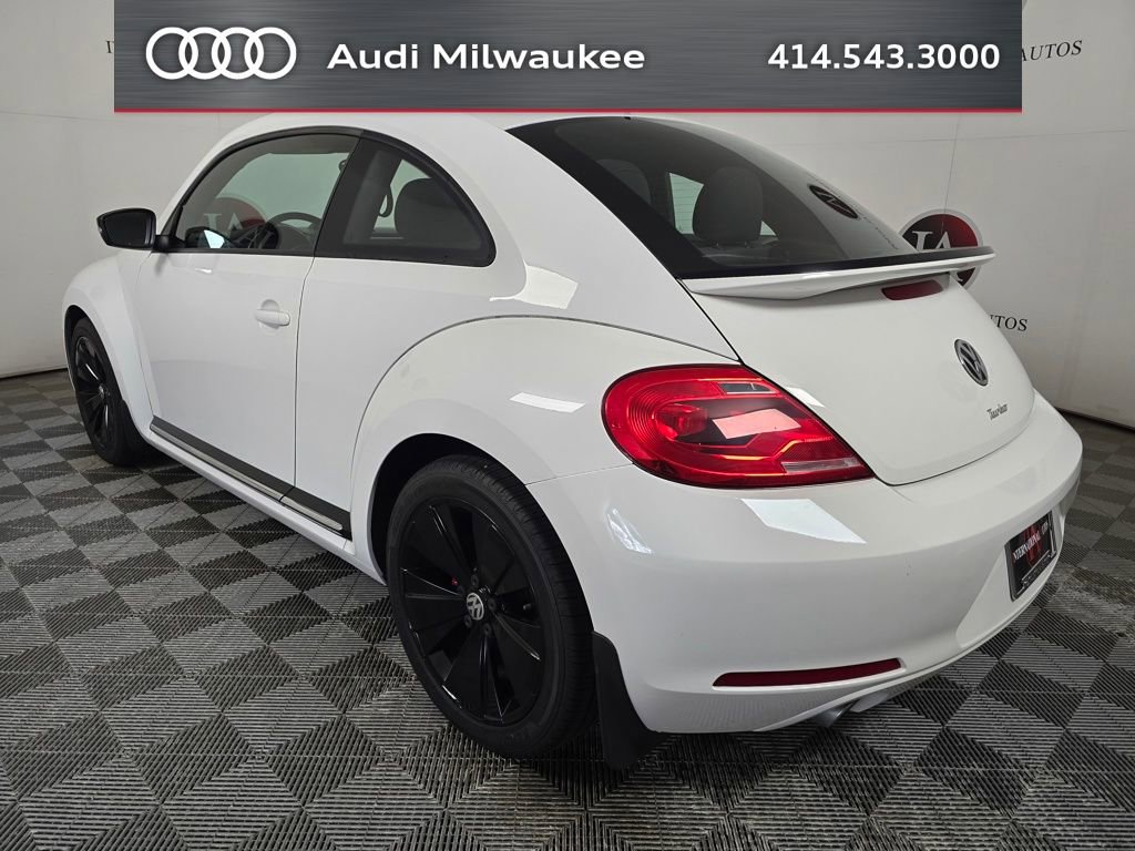 Used 2013 Volkswagen Beetle 2.0T FWD image 7