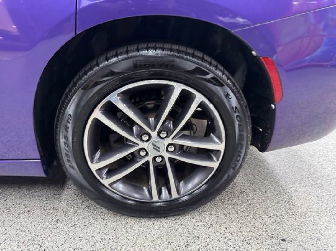 Used 2018 Dodge Charger GT AWD/4WD image 38