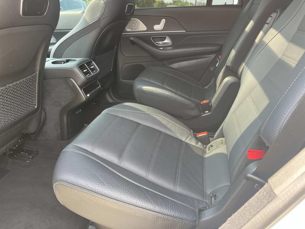 Used 2020 Mercedes-Benz GLS 450 4MATIC image 21