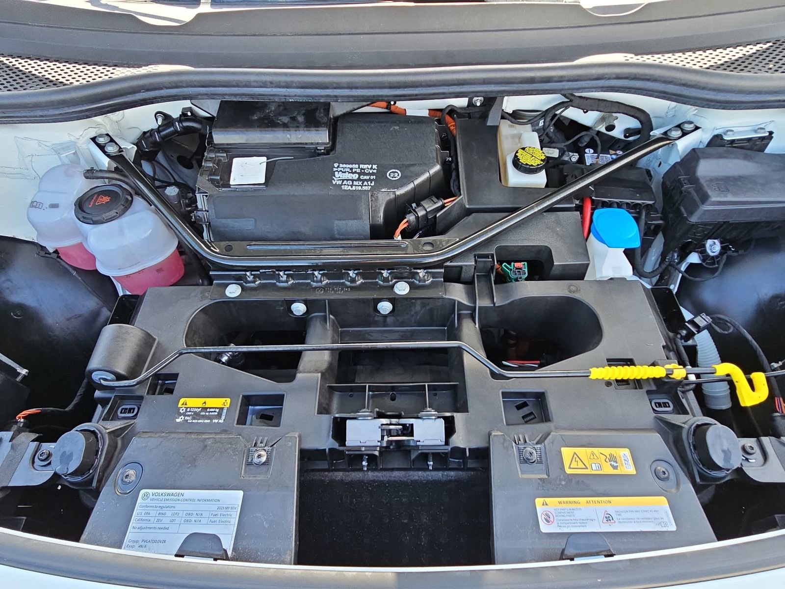 Certified 2023 Volkswagen ID.4 Pro image 30