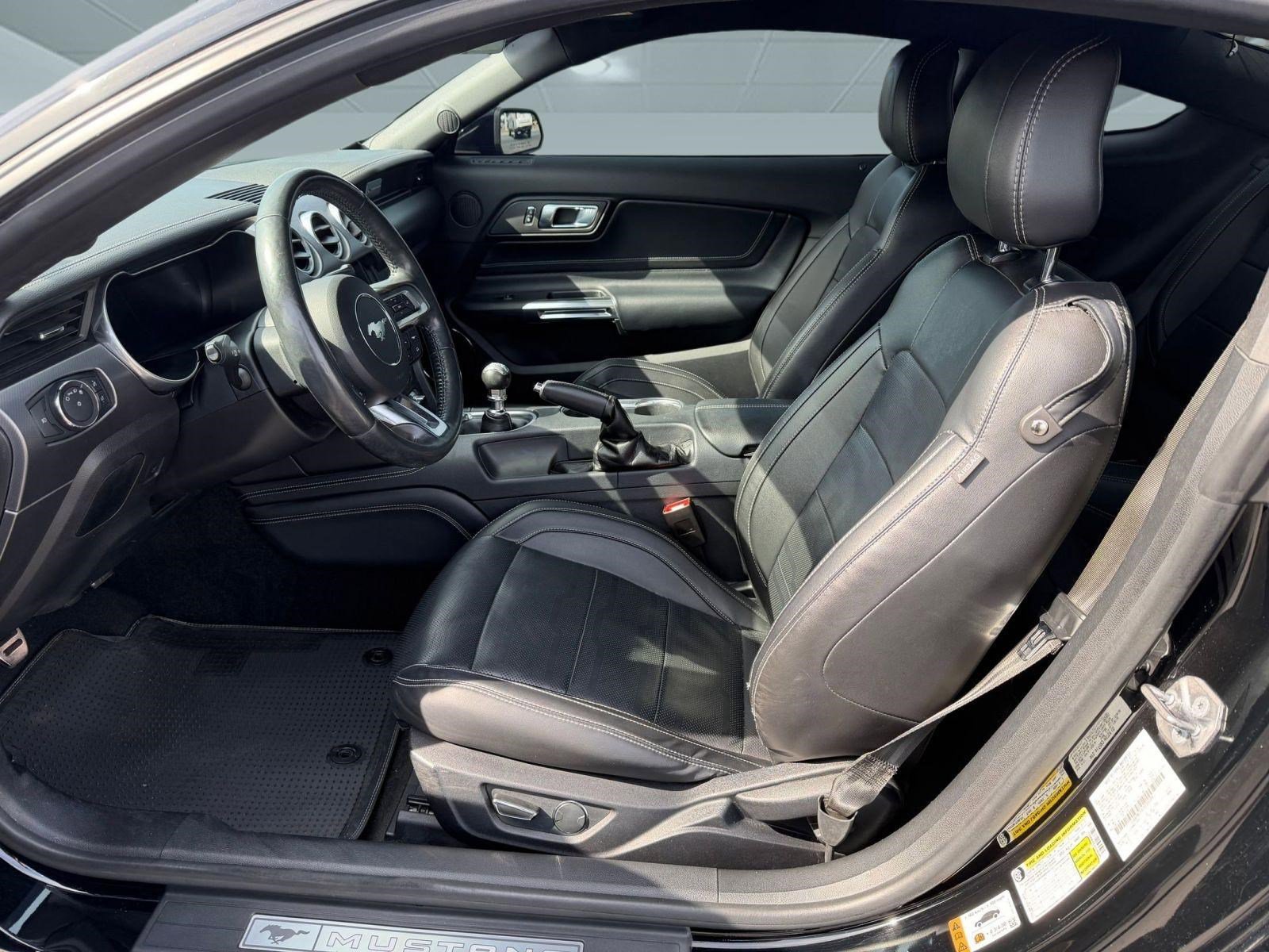Used 2018 Ford Mustang GT Premium w/ Equipment Group 401A RWD image 5