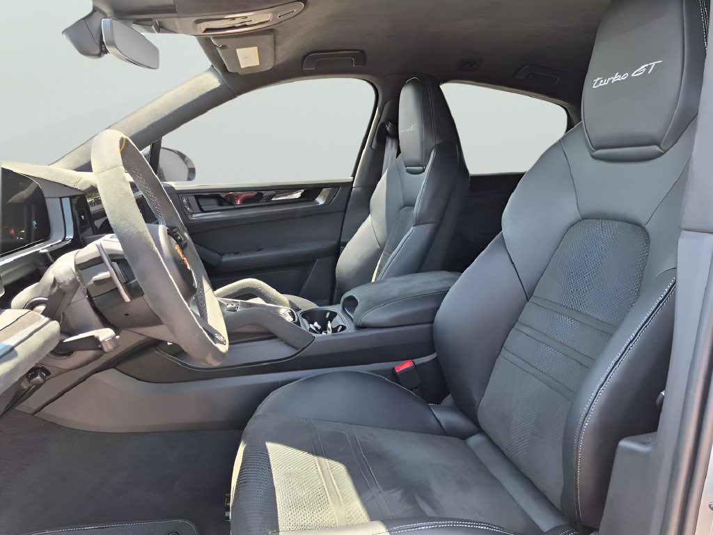 Used 2025 Porsche Cayenne Turbo GT AWD/4WD image 17