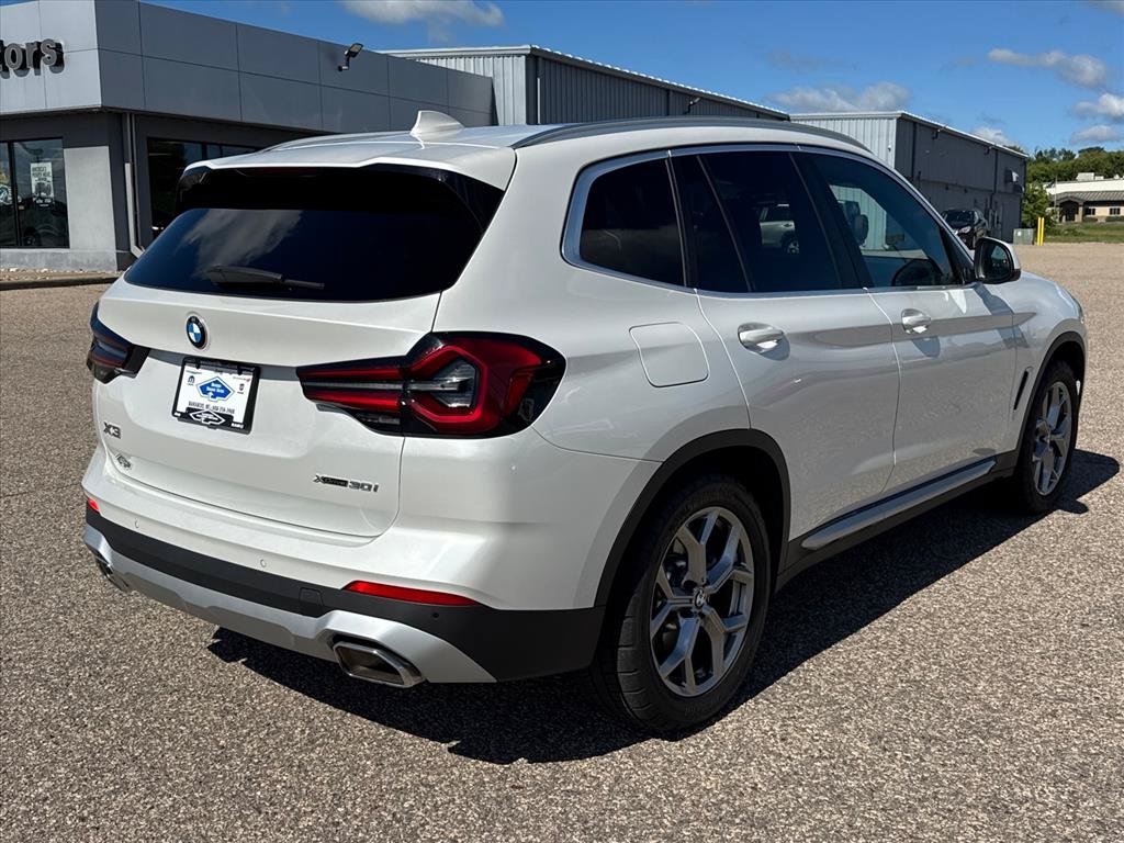 Used 2024 BMW X3 xDrive30i AWD/4WD image 4