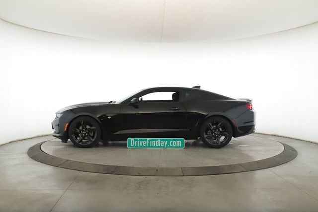 Used 2021 Chevrolet Camaro LT w/ Technology Package image 9
