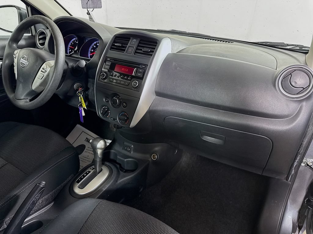 Used 2017 Nissan Versa SV FWD image 31