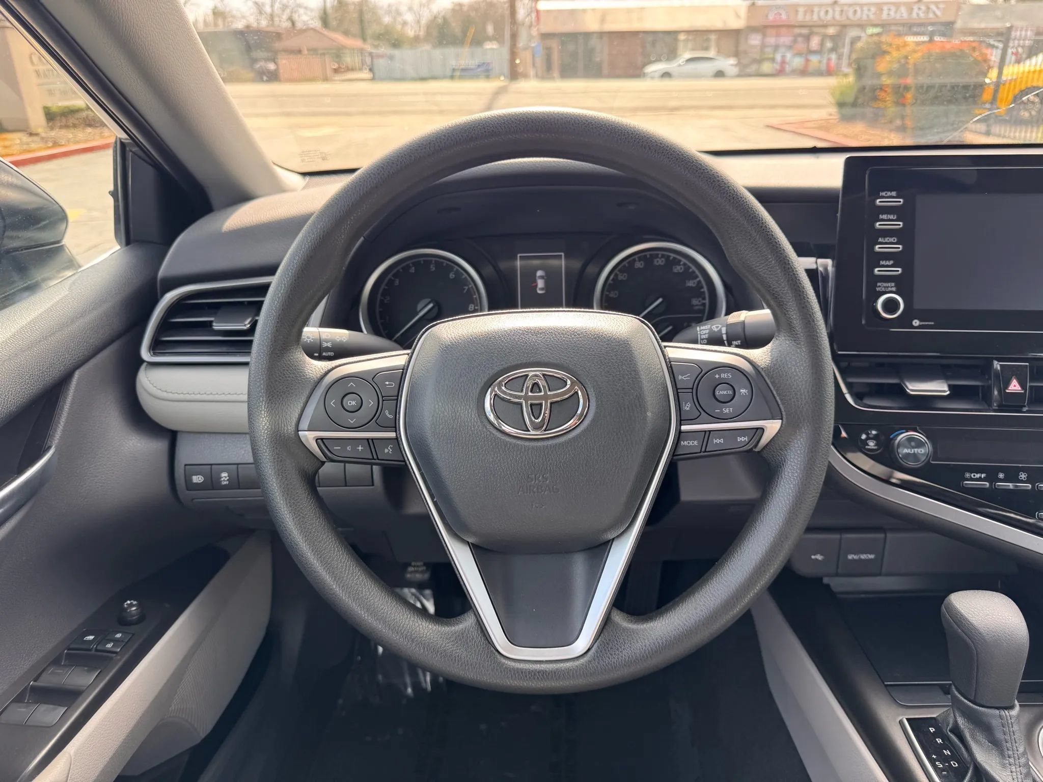 Used 2022 Toyota Camry LE FWD image 21