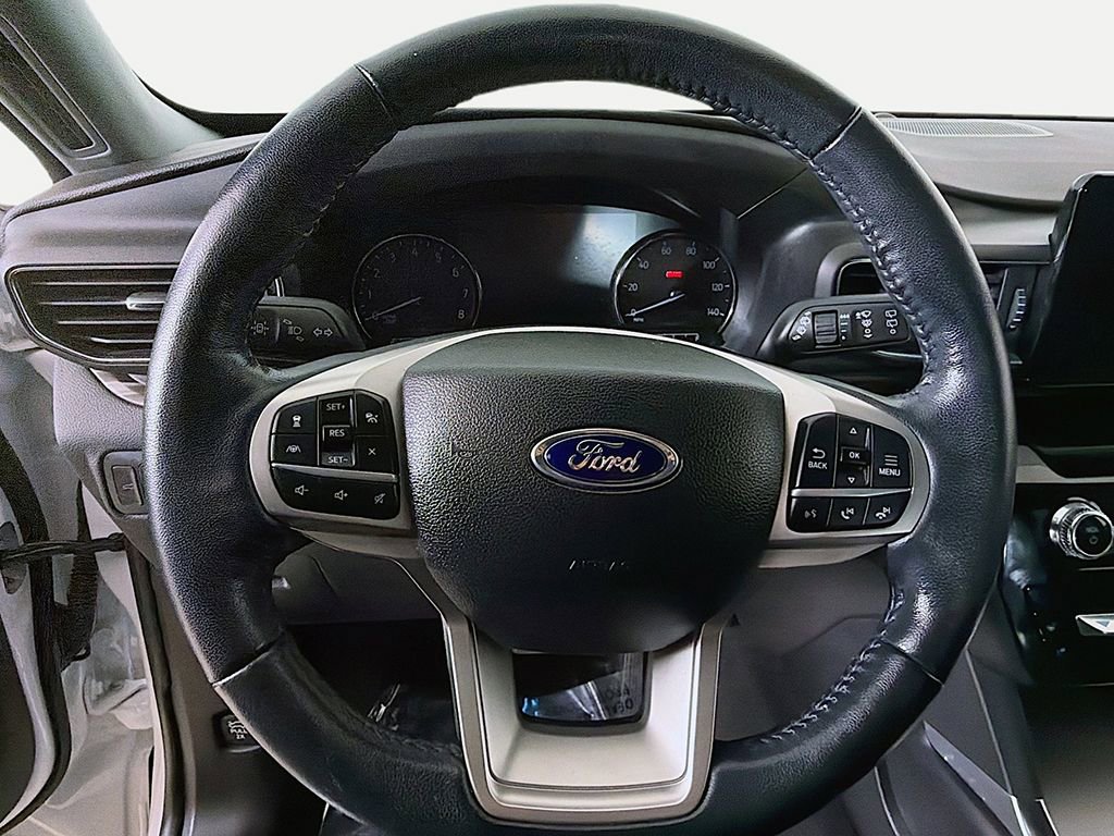 Used 2022 Ford Explorer Limited image 32