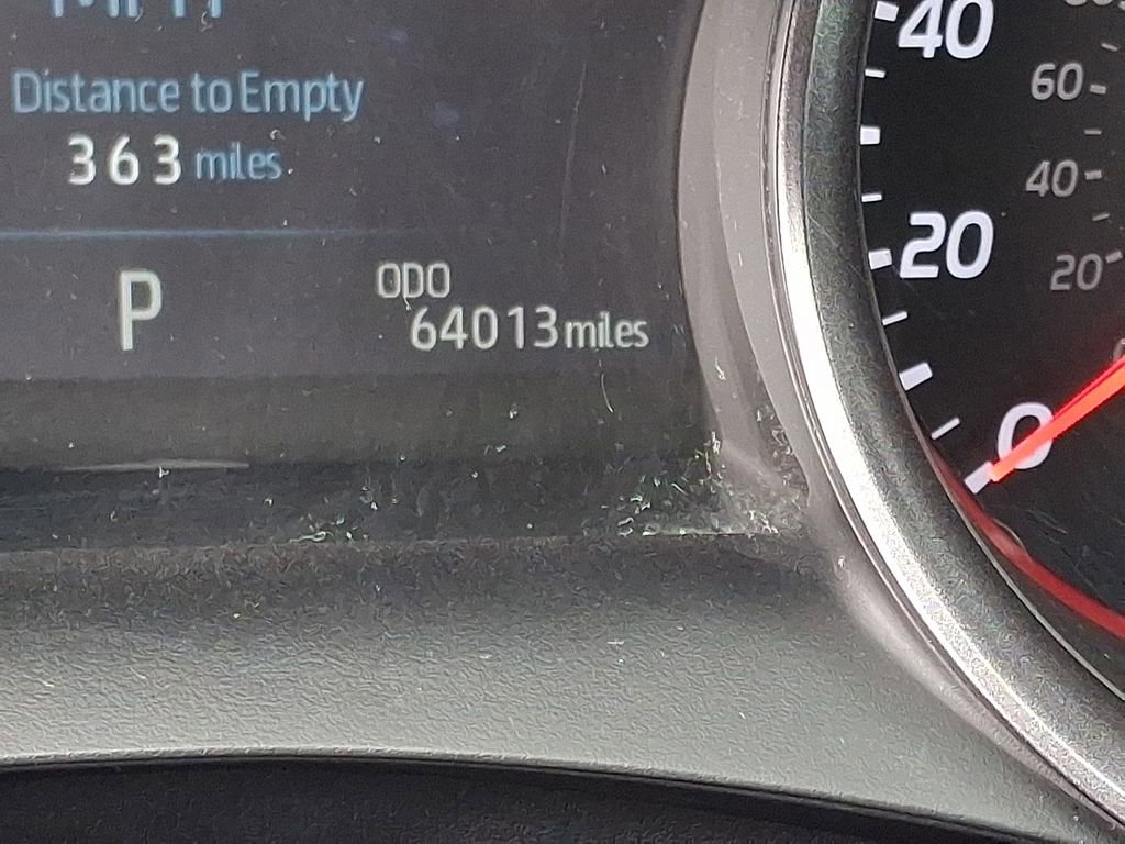 Used 2023 Toyota Camry XSE FWD image 17