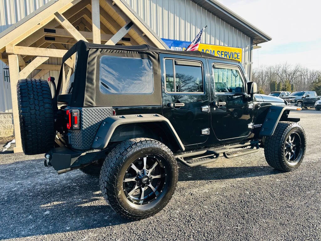 Used 2012 Jeep Wrangler Unlimited Rubicon w/ Dual Top Group image 7