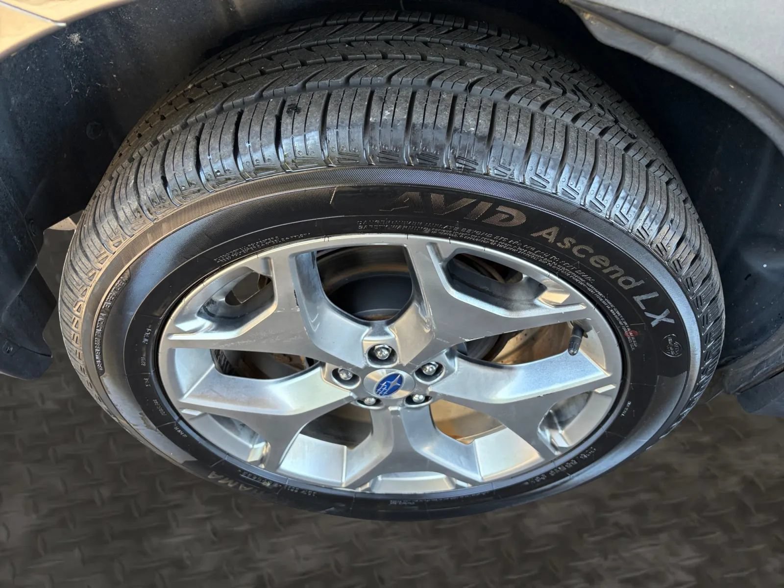 Used 2017 Subaru Forester 2.5i Touring AWD/4WD image 41