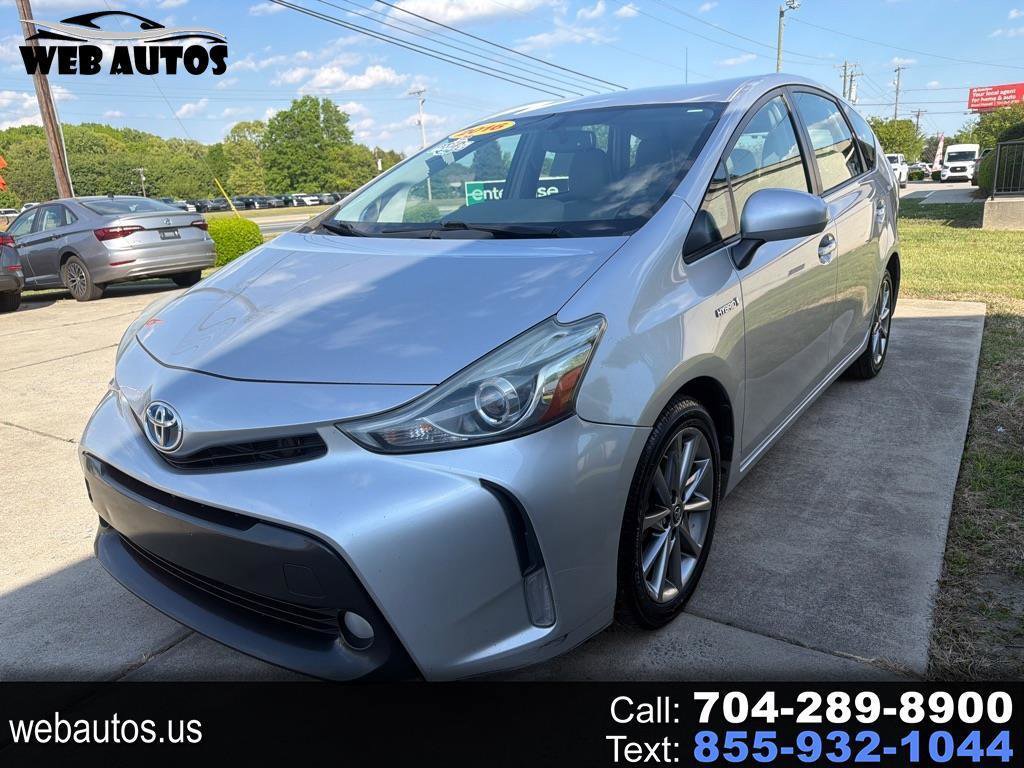 Used 2016 Toyota Prius V Five image 1