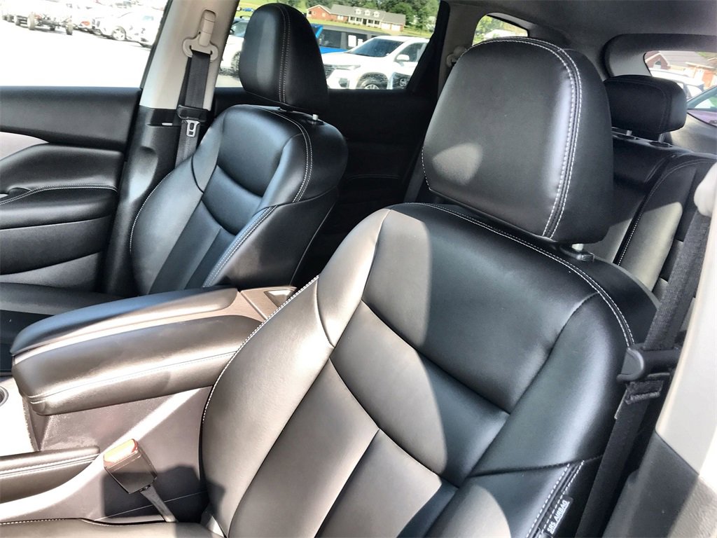 Used 2023 Nissan Murano SV w/ SV Midnight Edition Package image 11