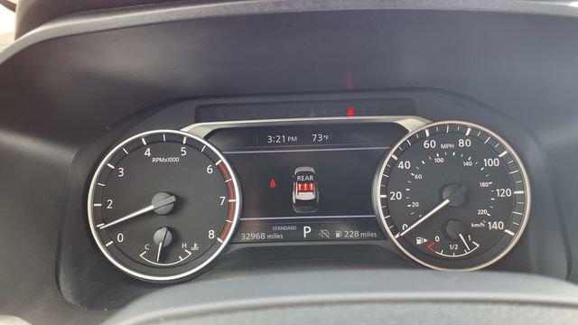 Used 2025 Nissan Rogue SV image 30