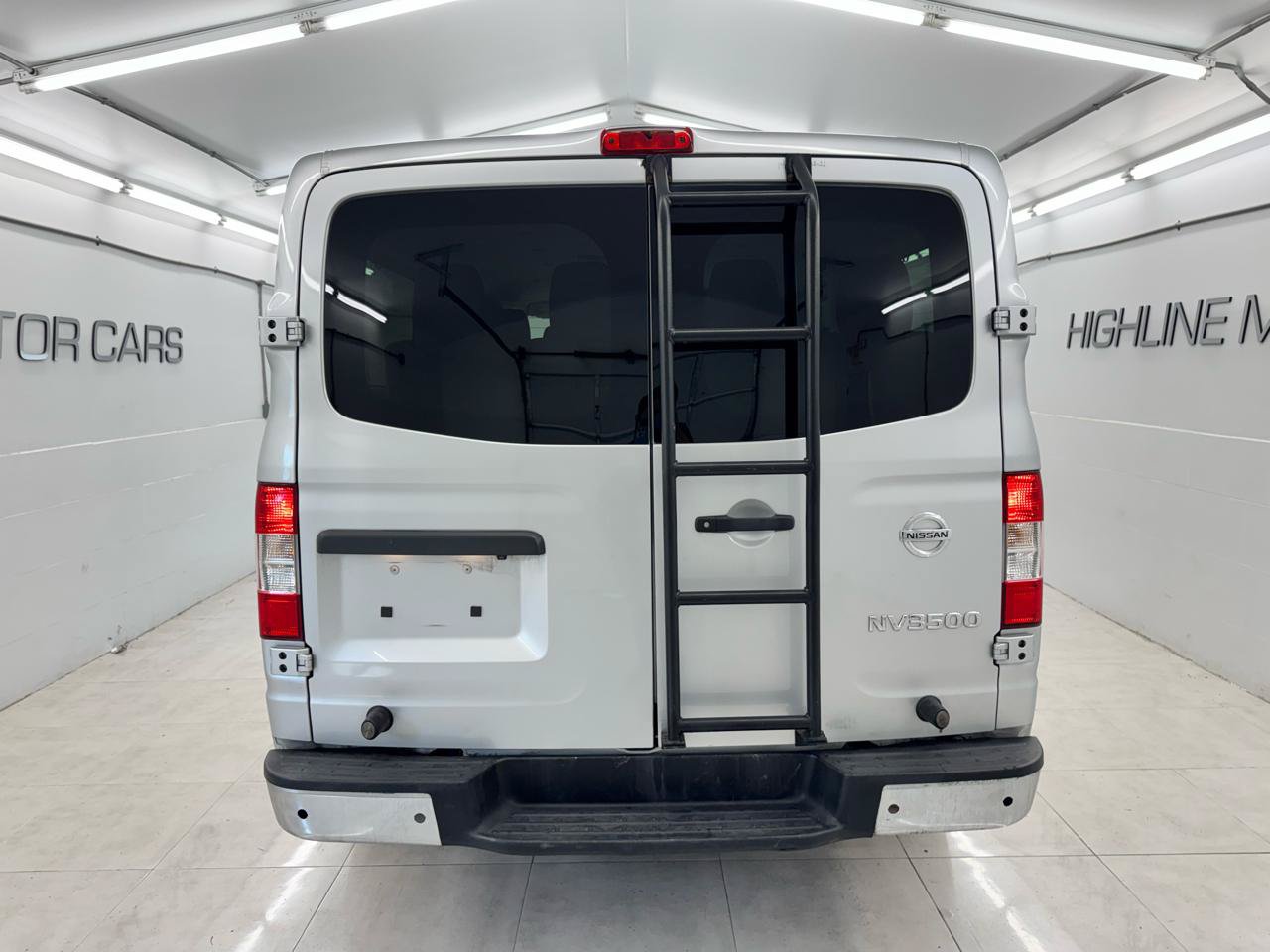 Used 2019 Nissan NV 3500 S RWD image 5
