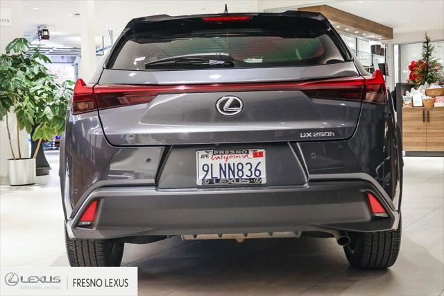 Certified 2024 Lexus UX 250h 250h Base image 4