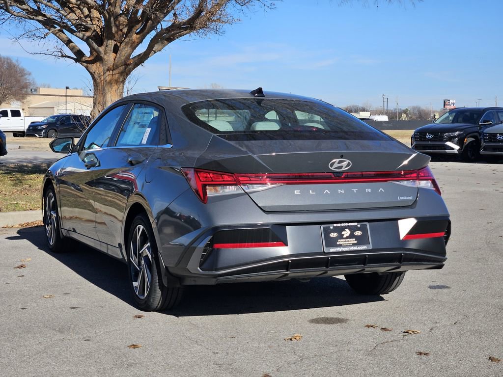 New 2025 Hyundai Elantra Limited FWD image 5