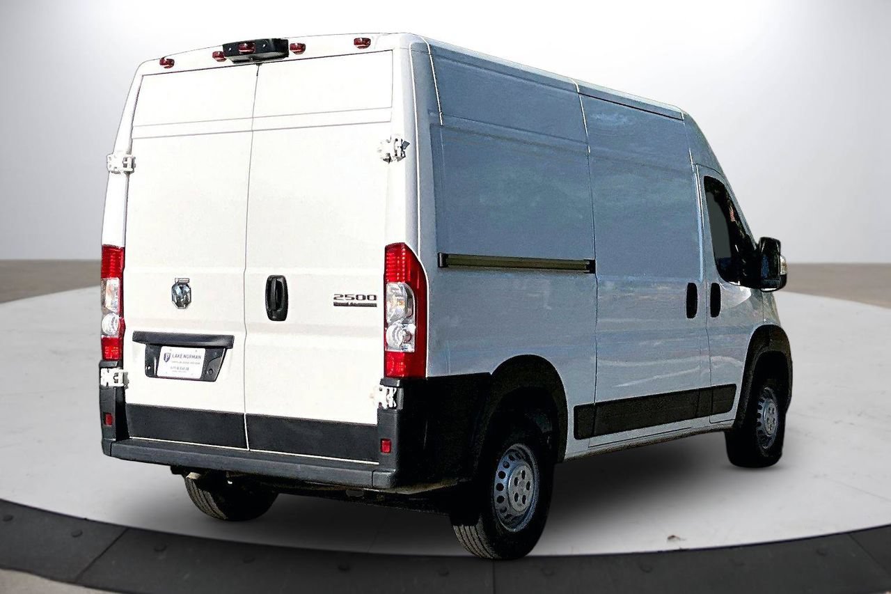 Used 2024 RAM ProMaster 2500 w/ Convenience Group FWD image 9