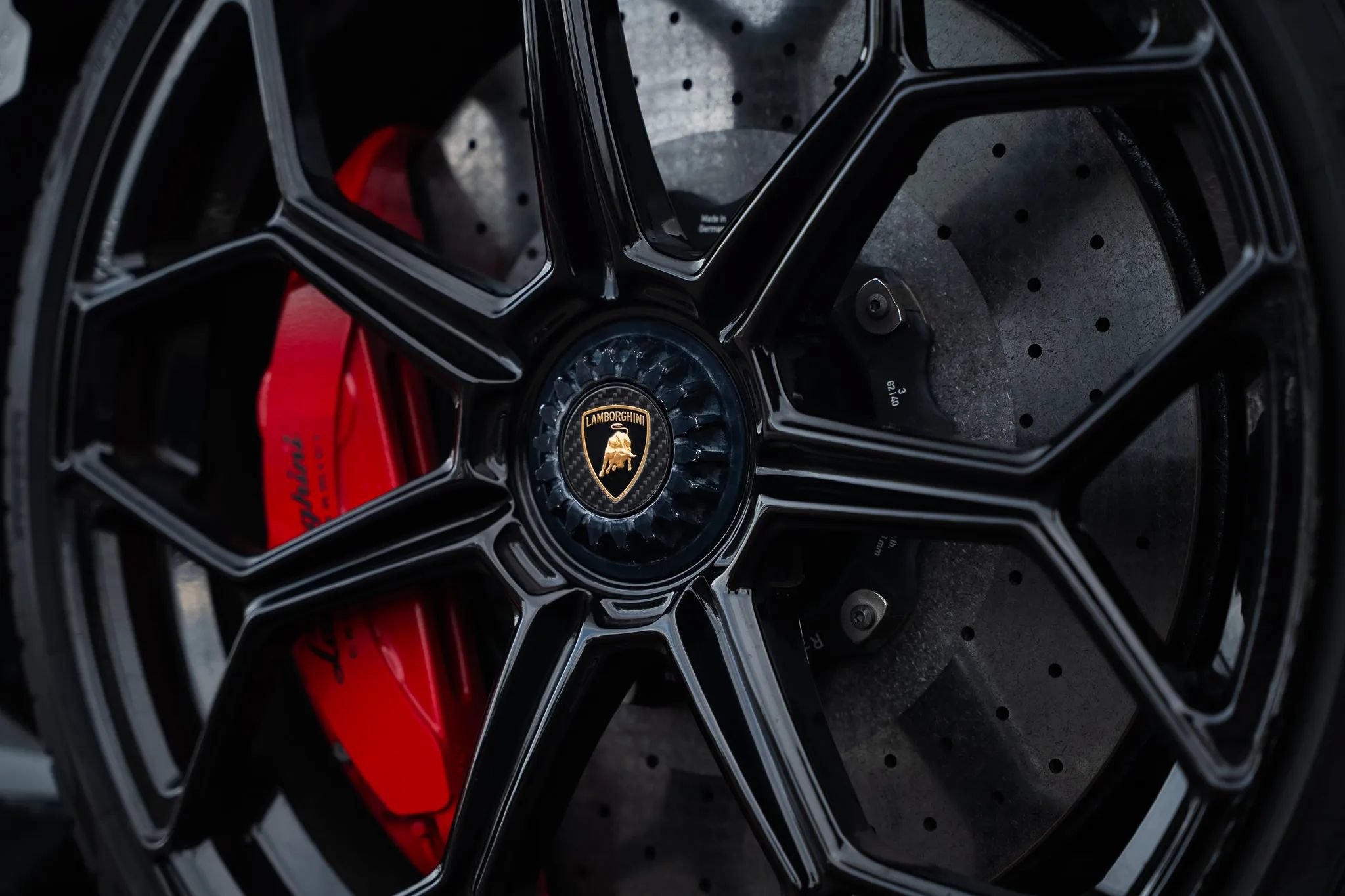 Used 2019 Lamborghini Aventador SVJ AWD/4WD image 25