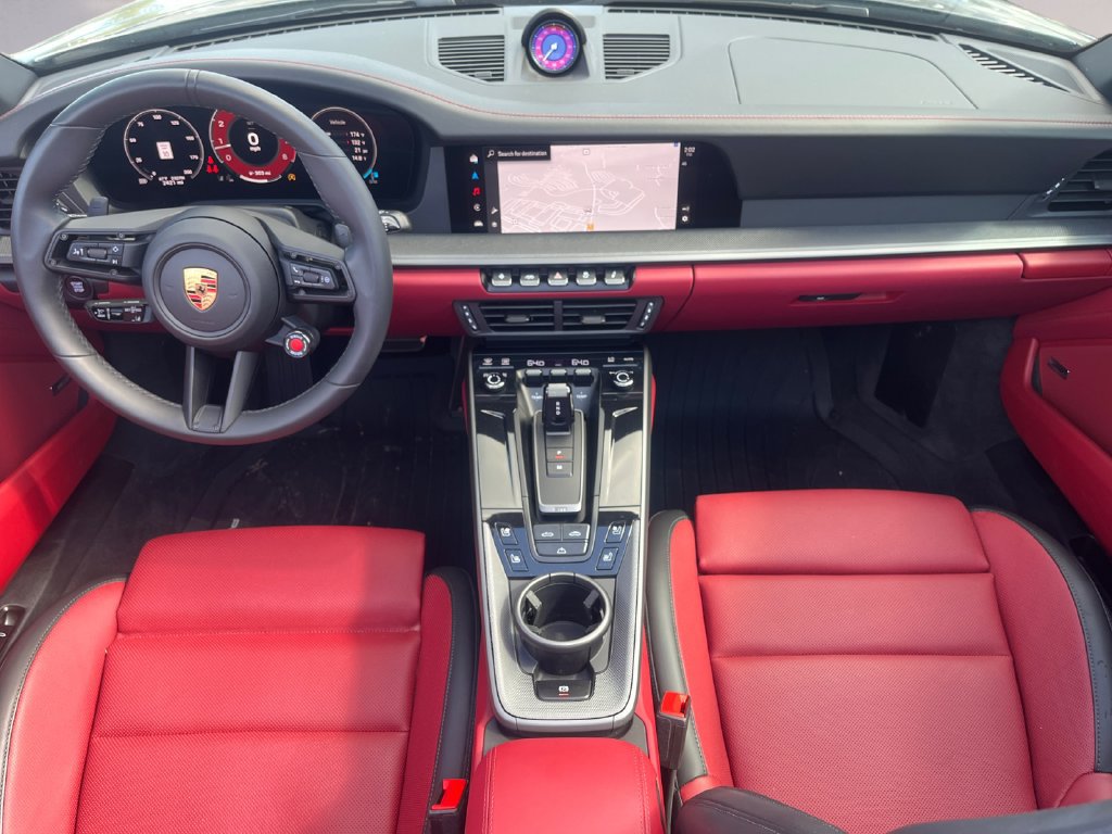 Used 2025 Porsche 911 Carrera RWD image 10
