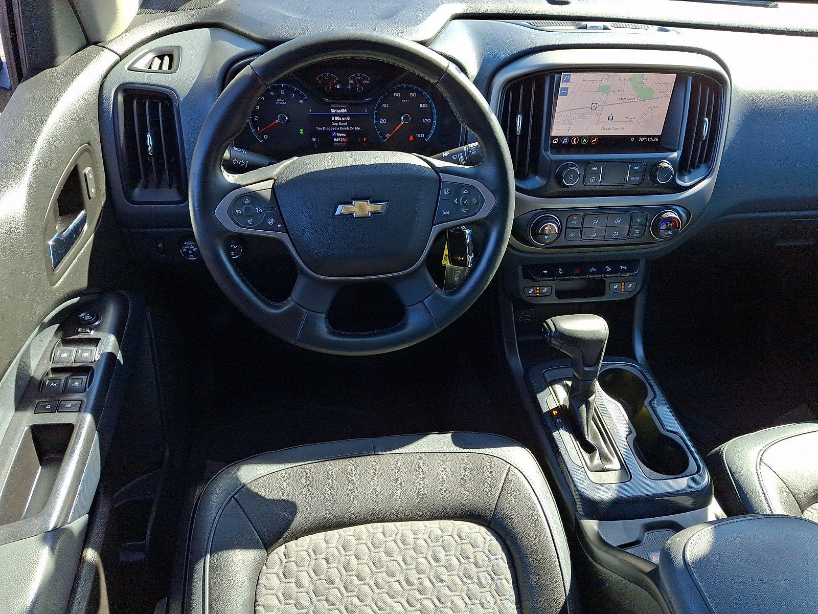 Used 2019 Chevrolet Colorado Z71 AWD/4WD image 11