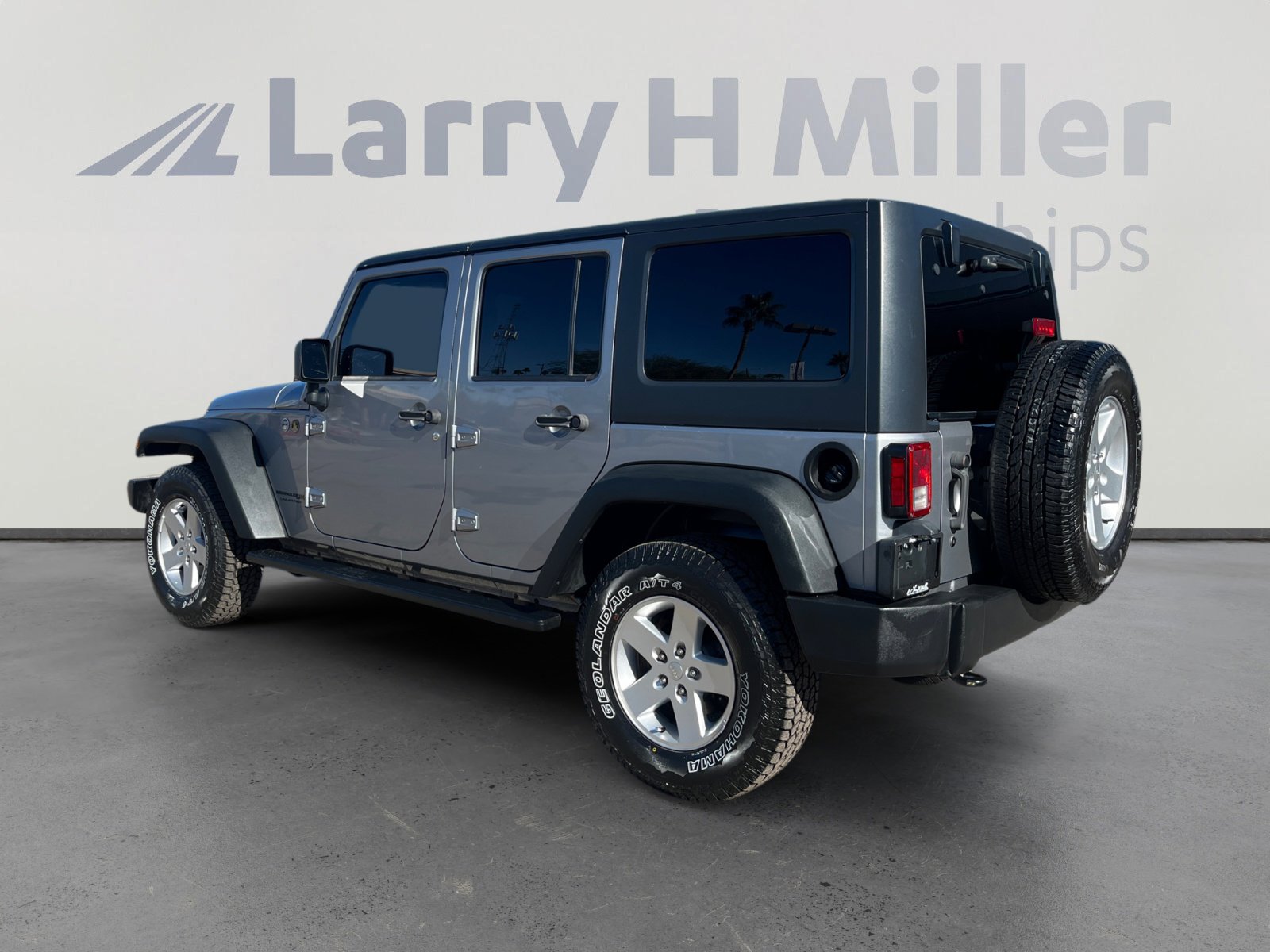 Used 2018 Jeep Wrangler Unlimited Sport S image 3