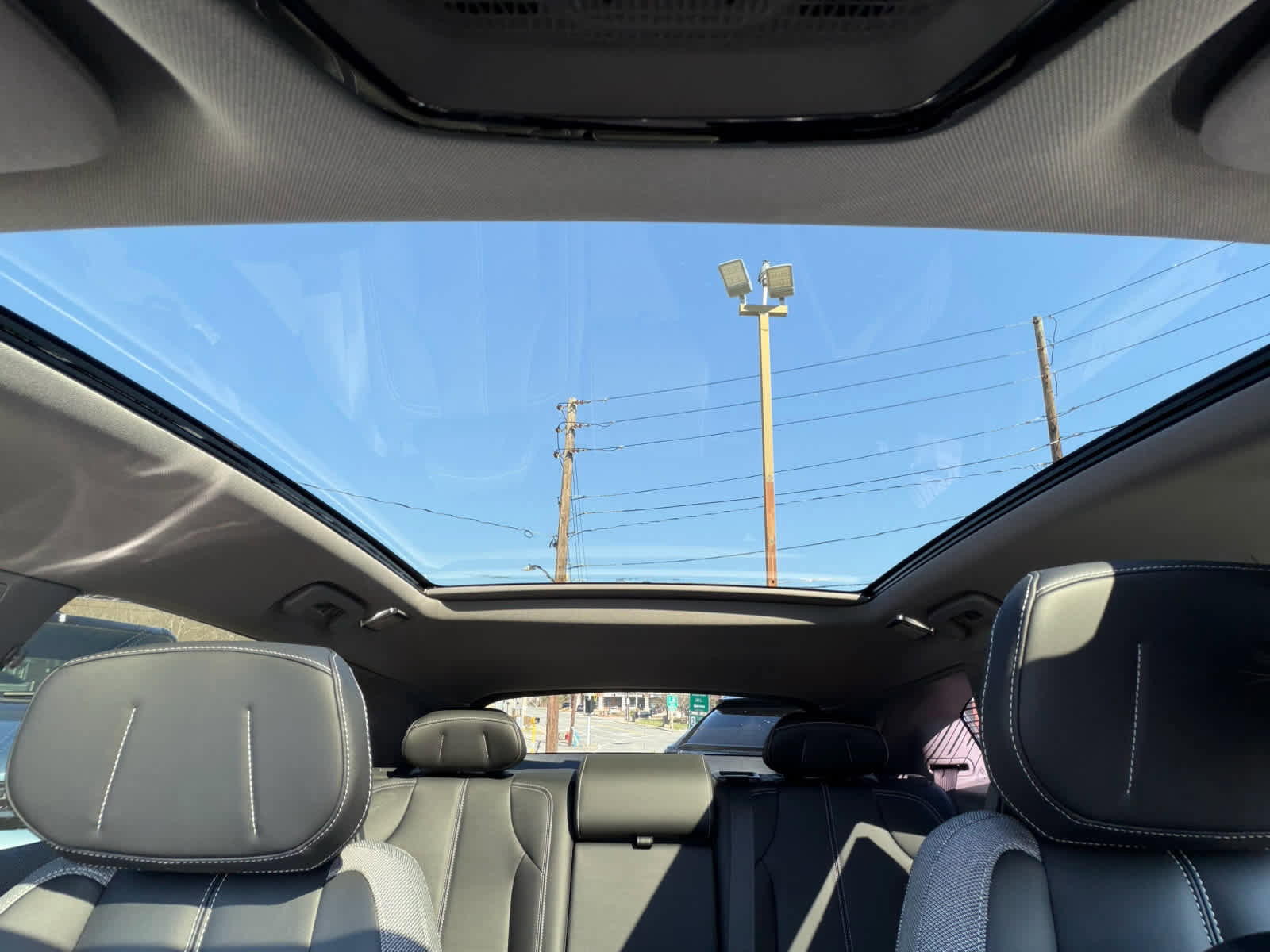 Used 2026 Cadillac Optiq Luxury 1 AWD/4WD image 33