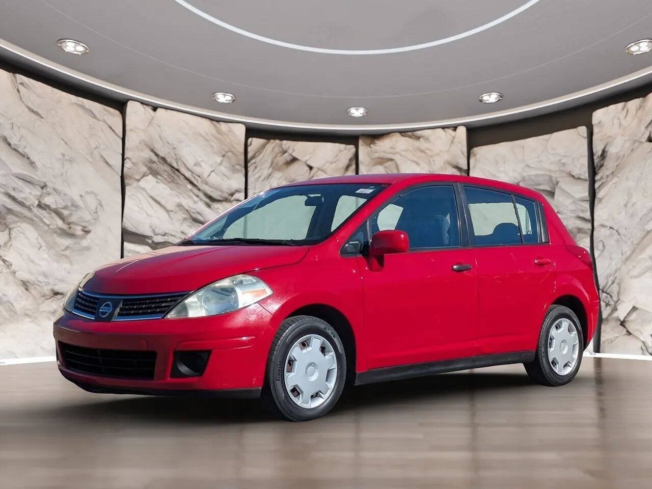 Used 2008 Nissan Versa 1.8 S FWD image 2