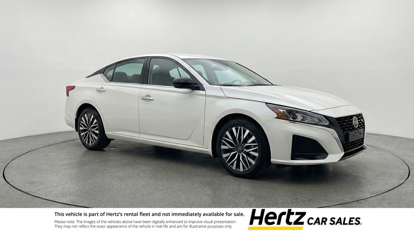 Used 2025 Nissan Altima 2.5 SV image 1