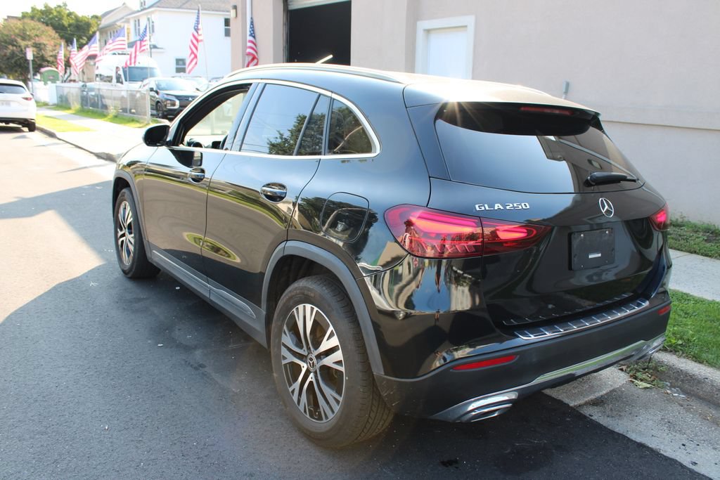 Used 2025 Mercedes-Benz GLA 250 image 7