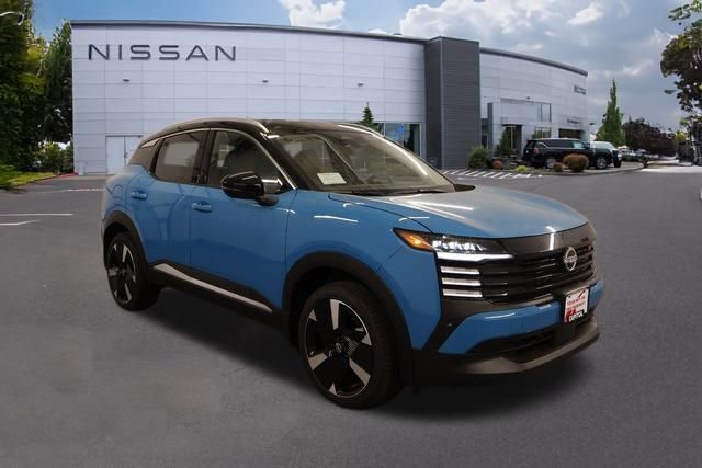 New 2025 Nissan Kicks SR w/ SR Premium Package