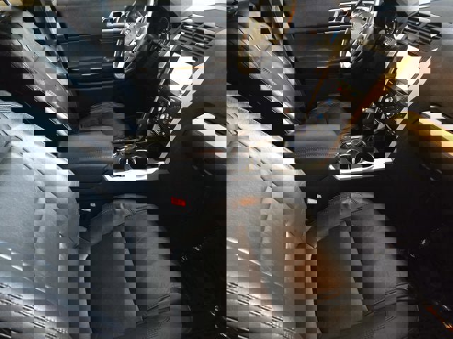 Used 2014 Ford Explorer XLT w/ Equipment Group 202A image 4